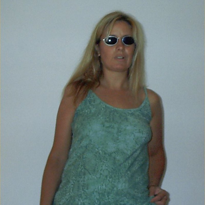 Esther 33 Rencontre escort Corneilla-del-Vercol