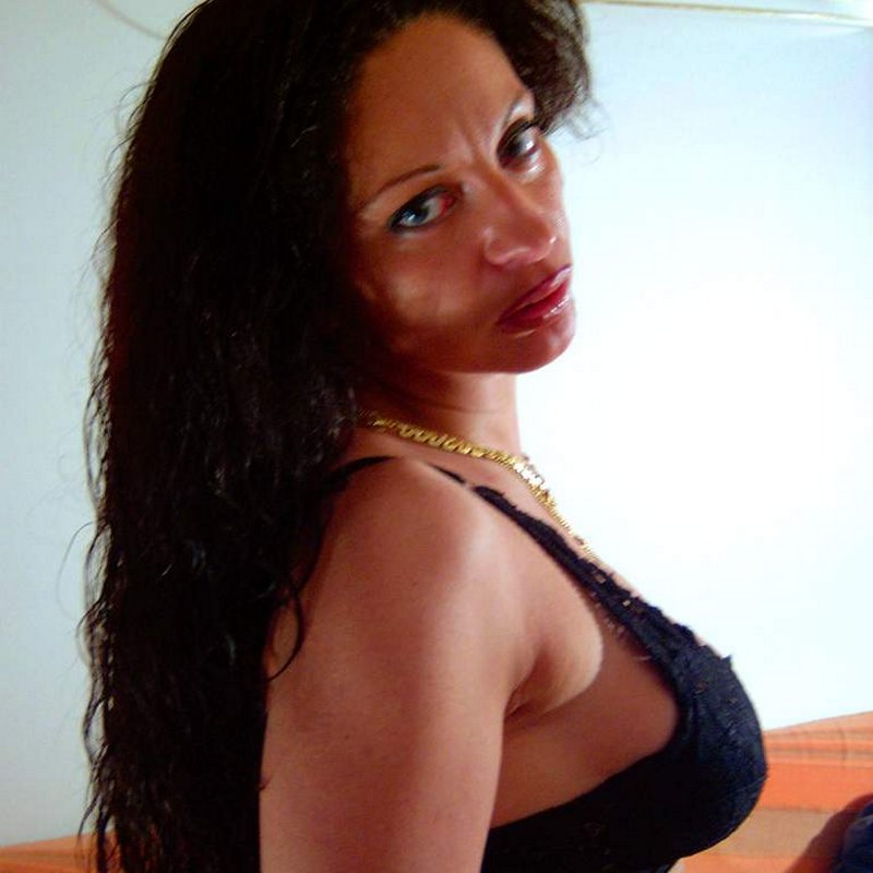 Cécile 33 Escort girl La Grave