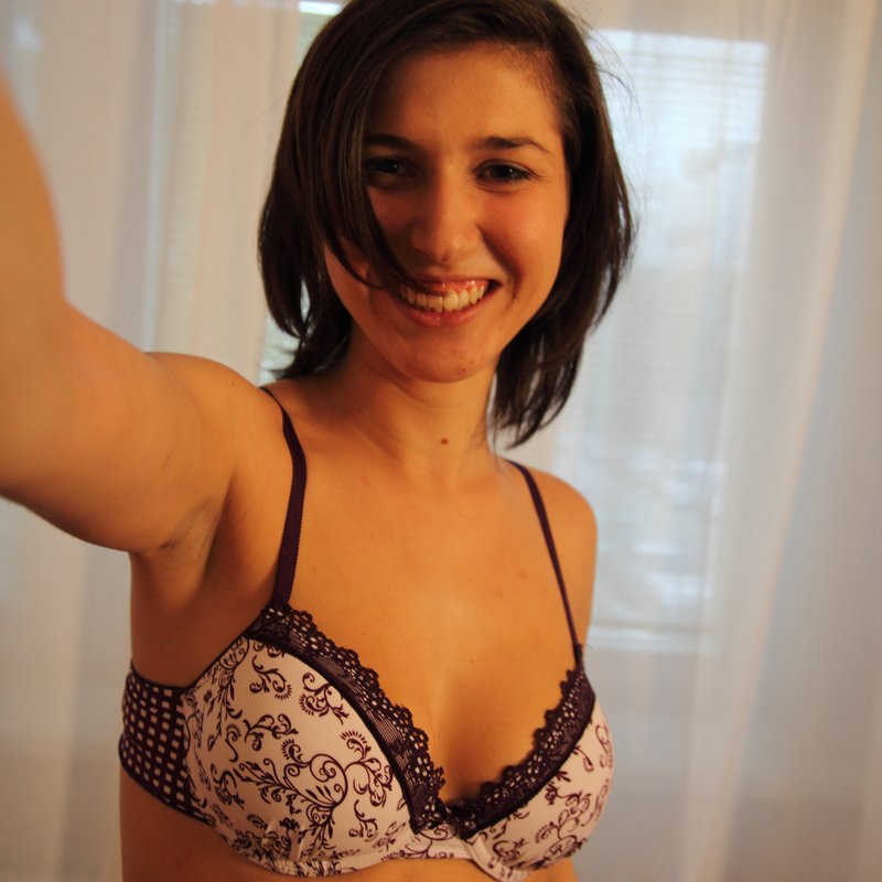 Arlette 26 Escort Mondétour