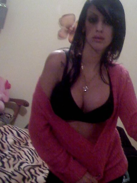 Mathilde 33 Escort Biriatou